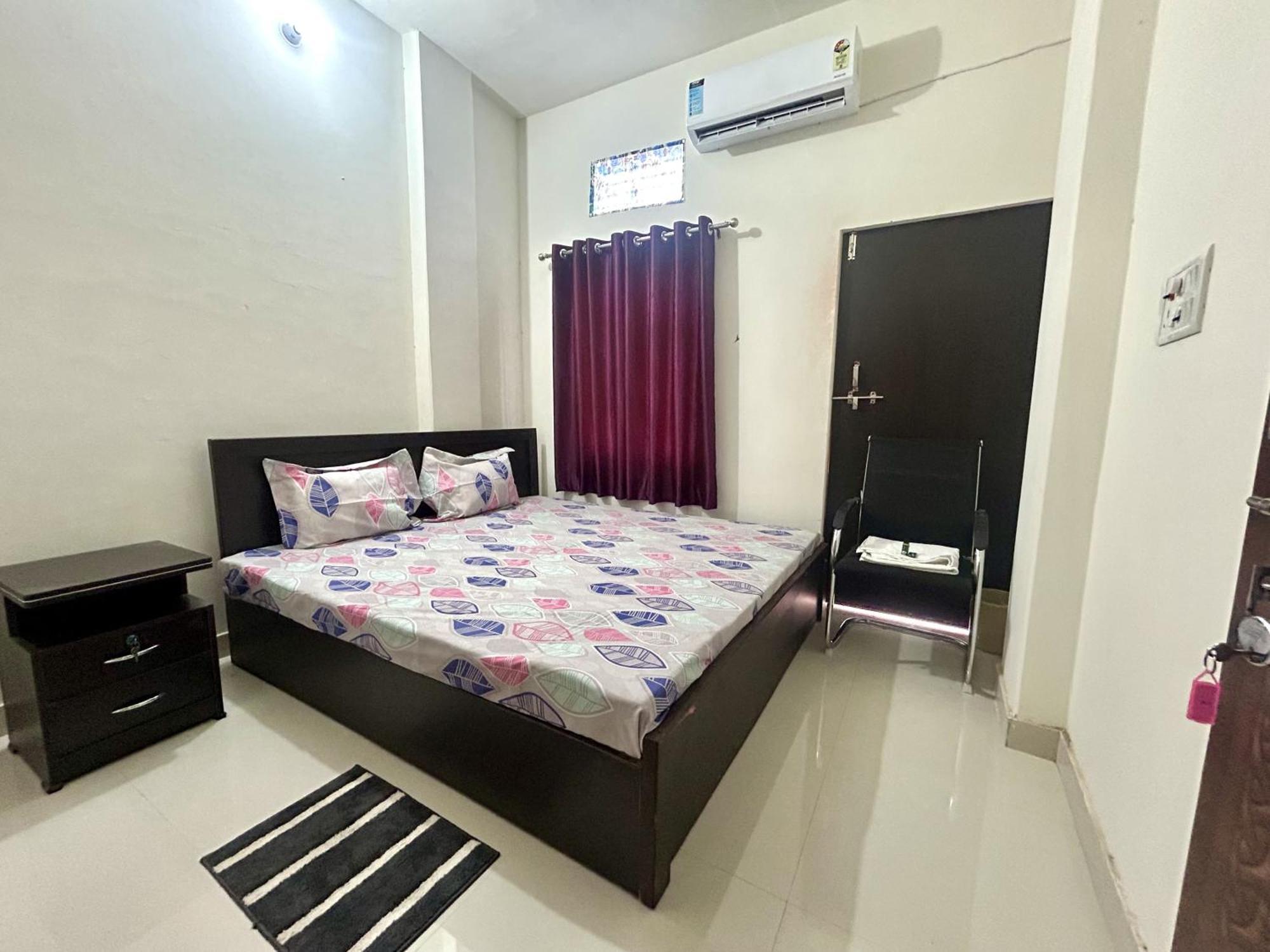 Ak Guest House - Varanasi — Photos 3