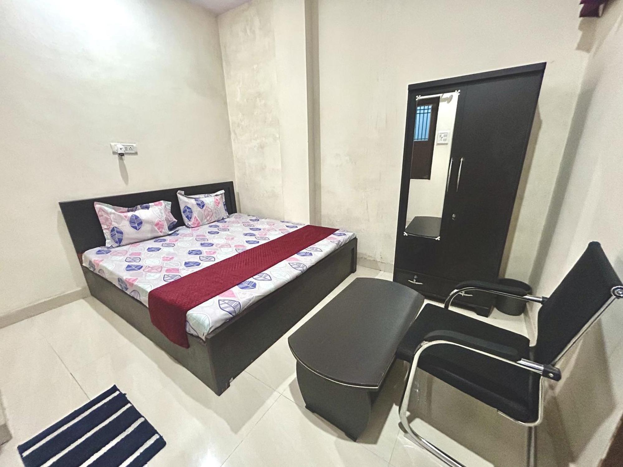 Ak Guest House - Varanasi, Varanasi